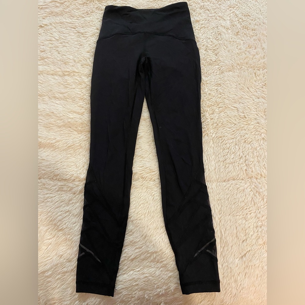 Lulu lemon size 2 mesh leggings